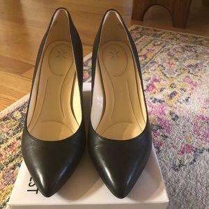 NINE WEST ✨ Cal 9x9 Black Wedge Heels